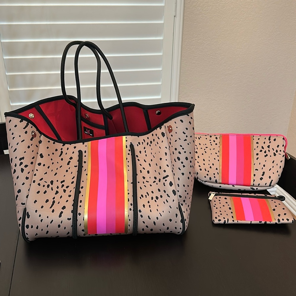 Taylor Gray Large Neoprene Tote Bag- Michelle